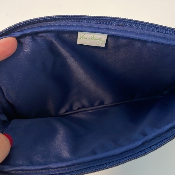 Vera Bradley quilted blue floral tablet / ipad case - Picture 3 of 4